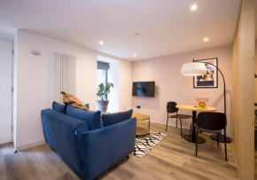 Charming Studios near Holyrood Park & Calton Hill
